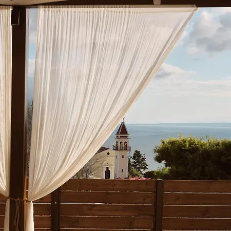 Vilă Strada Castello *