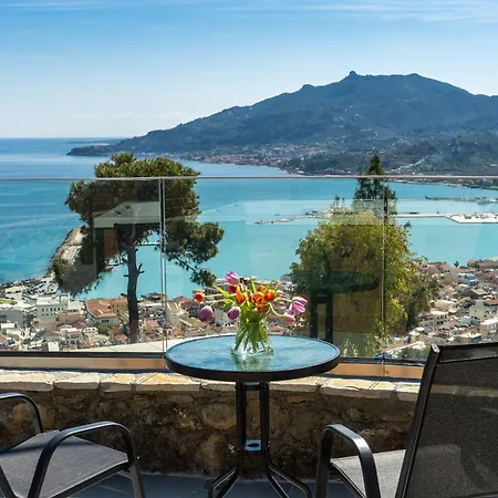 Strada Castello Villa *